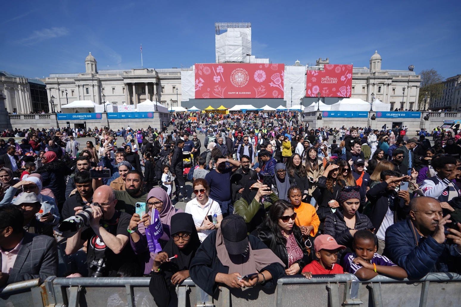 Muslims mark Eid festival with gathering in central London 