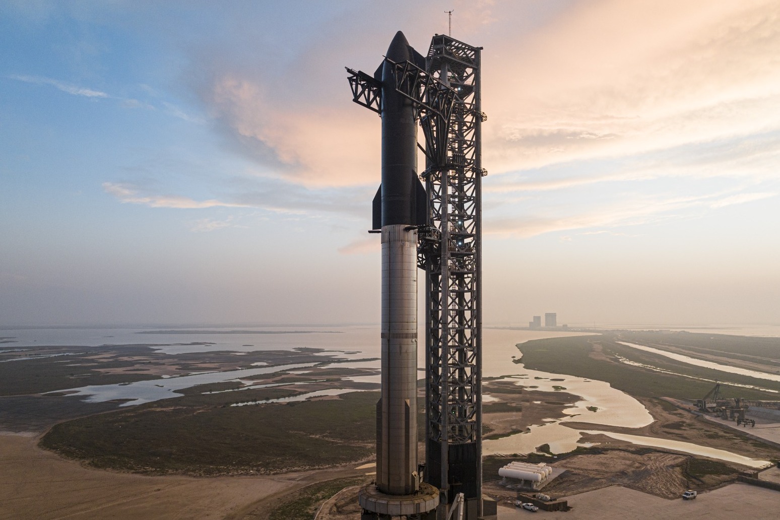 SpaceX’s Starship rocket explodes minutes after blast-off 