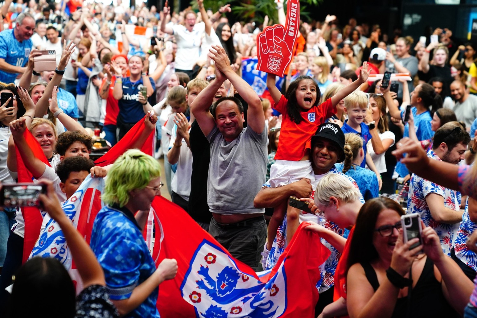 Government calls on councils to allow pubs to open earlier for World Cup final 