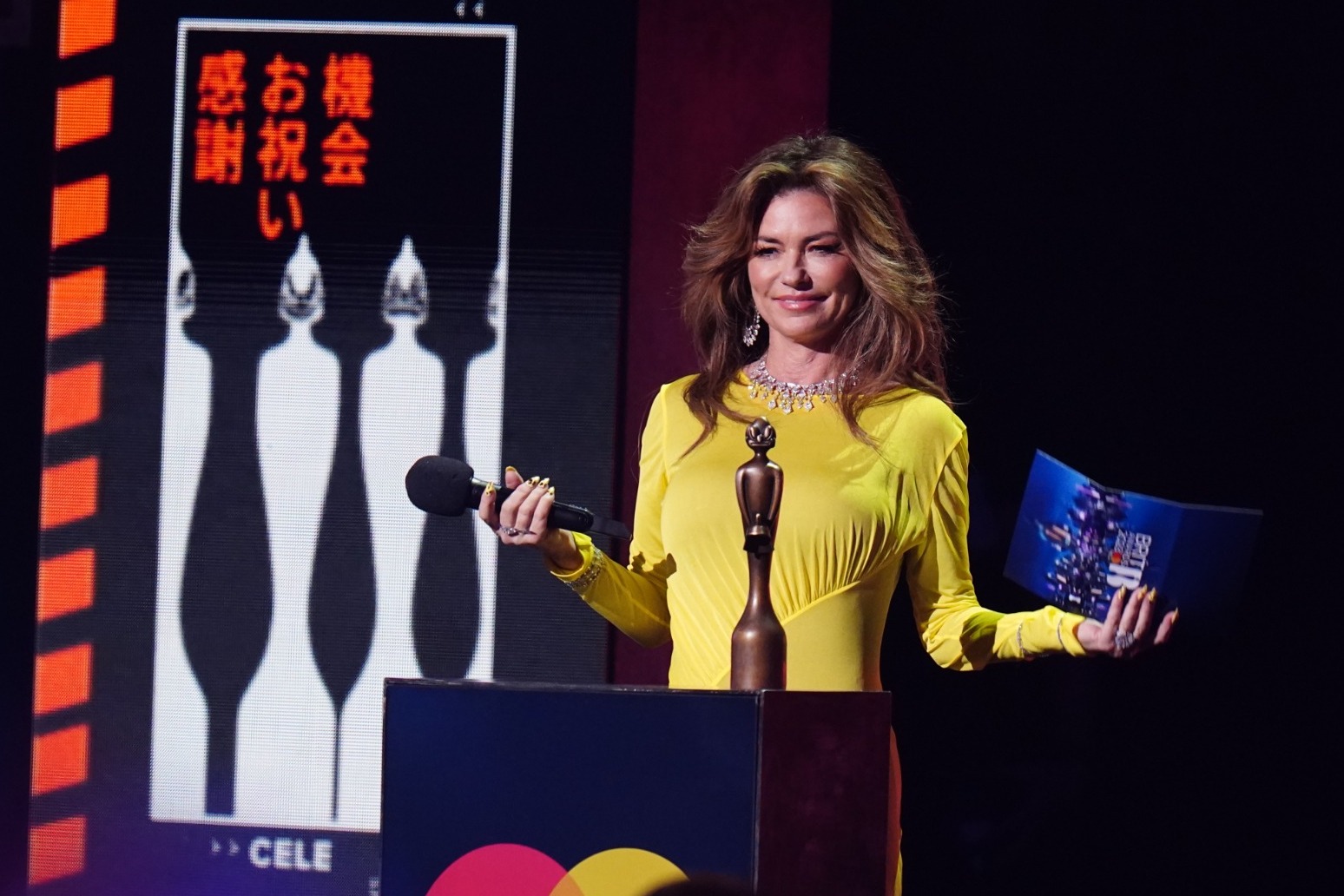 Shania Twain announces return to Las Vegas with 2024 residency 